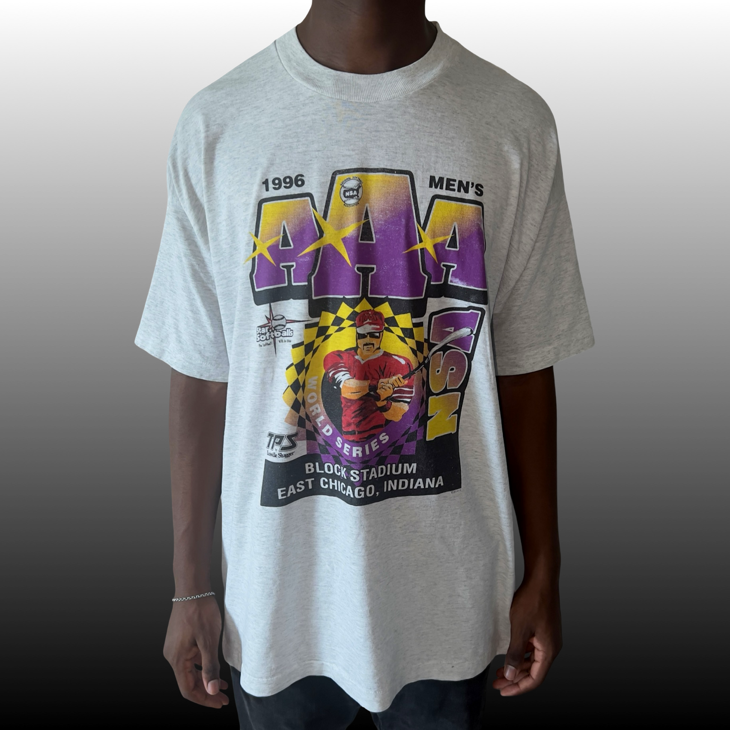 Vintage 1996 Men's AAA tee